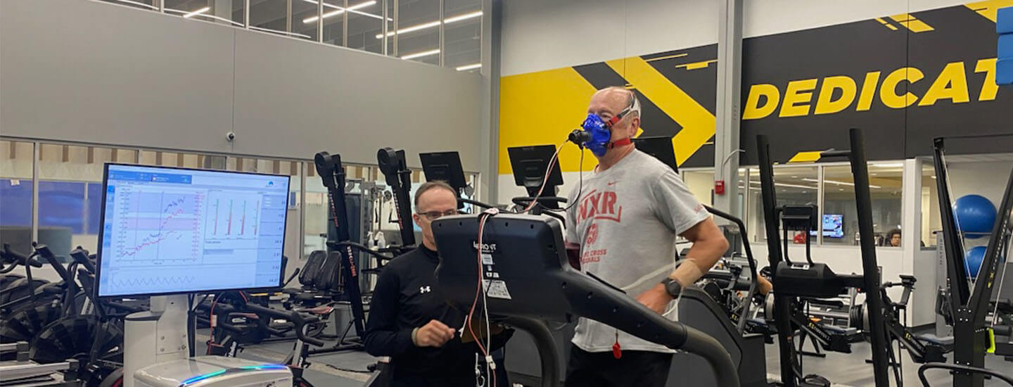 Athlete running on treadmill for sports vo2 testing